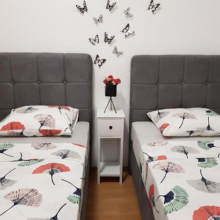 Kabashi Apartment Krk Town Bilik gambar
